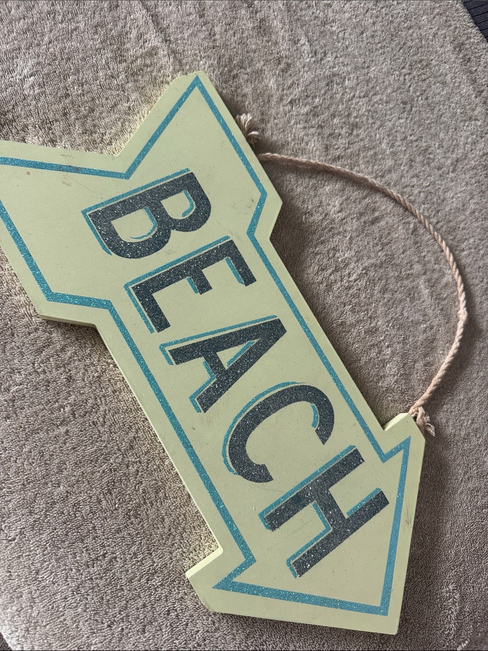 Beach Arrow Wall Sign - Pale Yellow